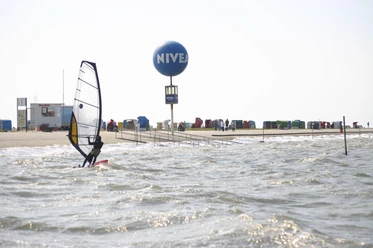 Windsurfen in Dornumersiel