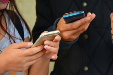 texting-1490691_1920-1
