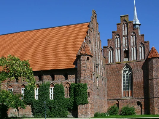 Das Kloster Wienhausen Das Kloster WienhausenThe Wienhausen Convent