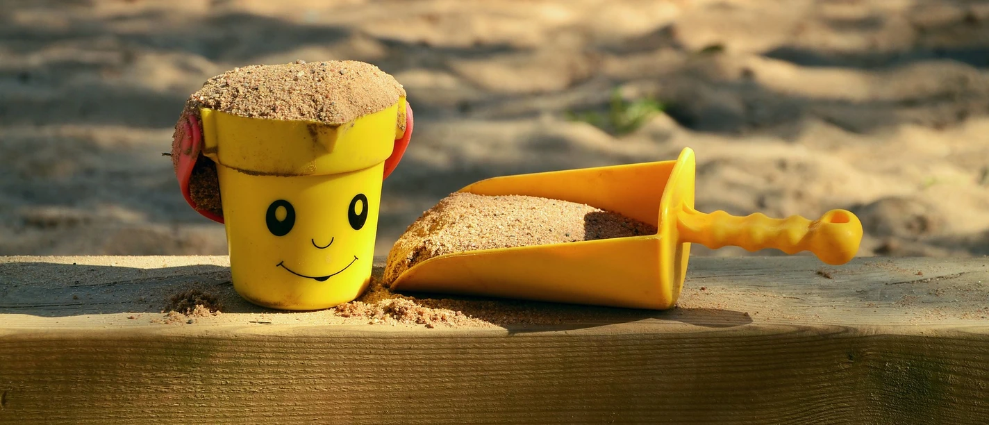 sand-pit-1345728_1920