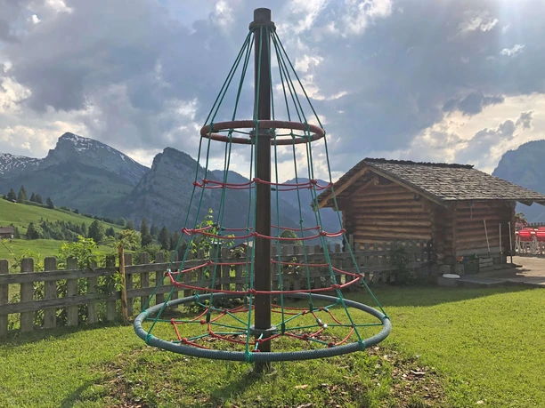 Karusell mit toller Aussicht auf Schwarzenberg und Wiriehorn
