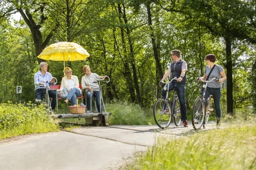westerstede_draisine_radfahrer