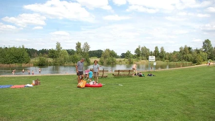 The bathing lake at Langlingen open-air bathing beach The bathing lake at Langlingen open-air bathing beach