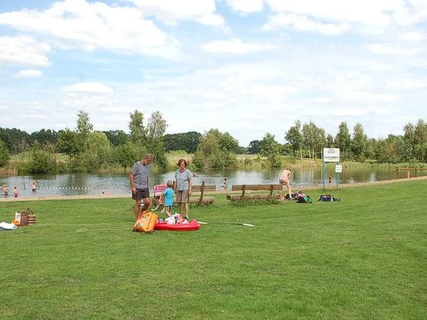 The bathing lake at Langlingen open-air bathing beach The bathing lake at Langlingen open-air bathing beach