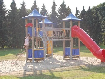 Spielplatz im Strandfreibad Langlingen Spielplatz im Strandfreibad LanglingenPlayground at Langlingen open-air beach