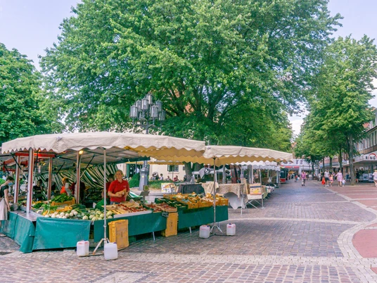 Wochenmarkt am Pferdemarkt