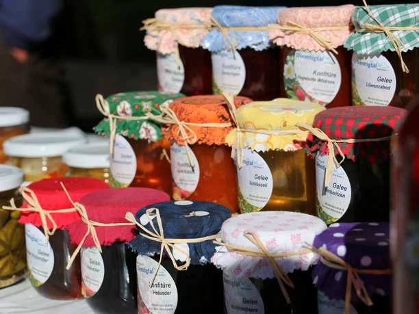 Confitures faites maison et gelée du «Burelädeli»