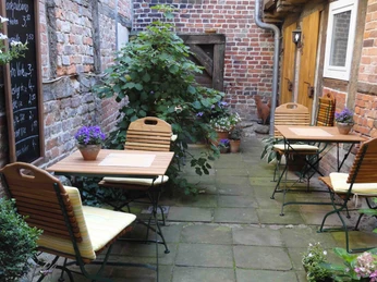 celle-zapfhahn-innenhof