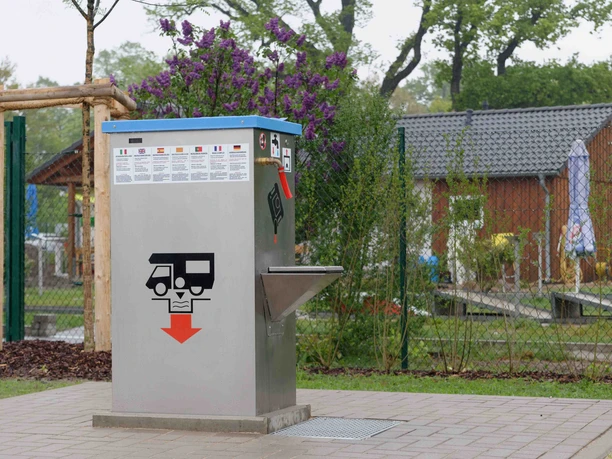 Waste disposal station Waste disposal station