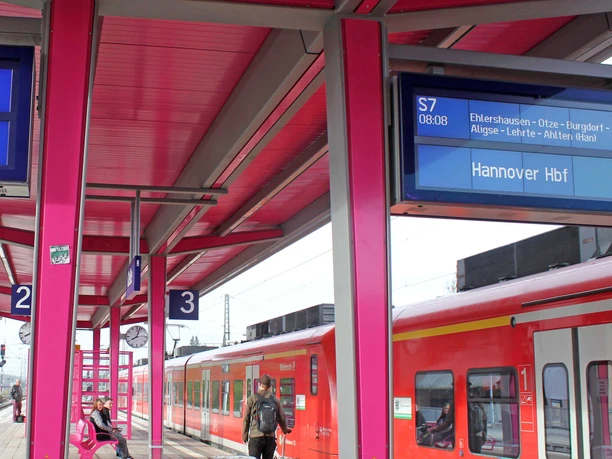 Celler Bahnhof, Bahngleis Celler Bahnhof, Bahngleis