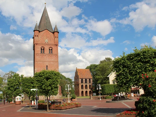 westerstedemarktplatzkirche St.-Petri-Kirche, Westerstede, Kirche, Gebäude, Kirchturm, Marktplatz