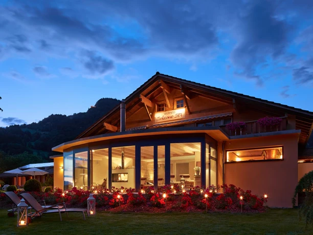 interlaken-salzano-spa-wellness-sommer-aussenansicht