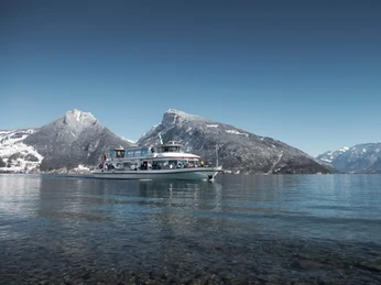 thunersee-schifffahrt-winterschiff-winterausfluege-niederhorn