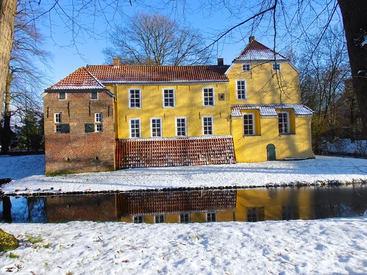 Manningaburg Pewsum Winter