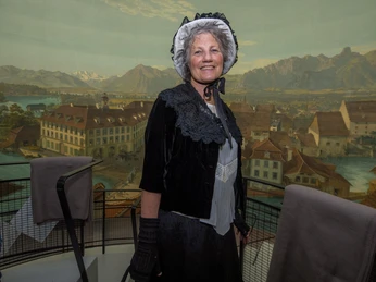 thun-stadtfuehrungen-sommer-thun-panorama-innenansicht-anna-maria-wocher