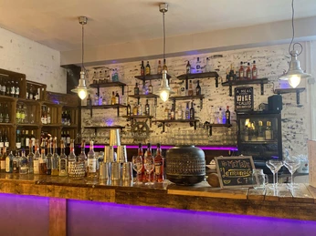 Höner's Köpi web.jpg