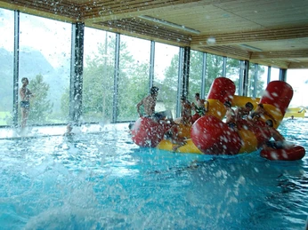 aeschi-hallenbad-kinder-herbst-schwimmen