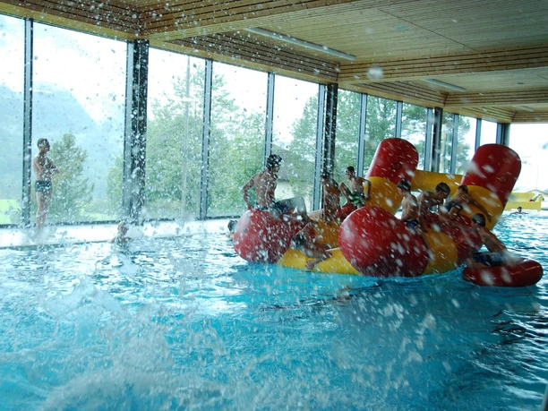 aeschi-hallenbad-kinder-herbst-schwimmen