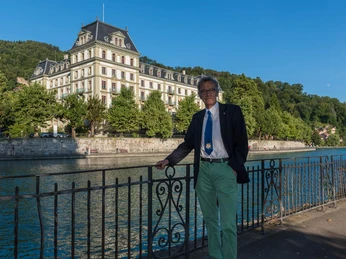 thun-stadtfuehrungen-sommer-thunerhof-jon-keller