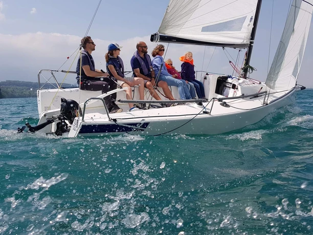 segelschule-thunersee-hilterfingen-segeln-fruehling