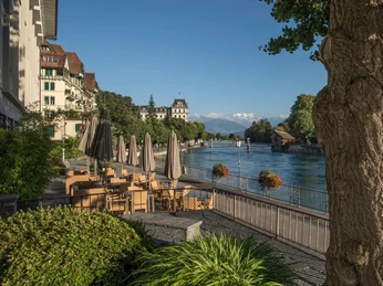 thun-sommer-aarequai-carolina-piasecki