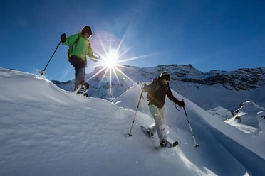 alpinschule-bergfalke-thun-winter-schneeschuh-tour