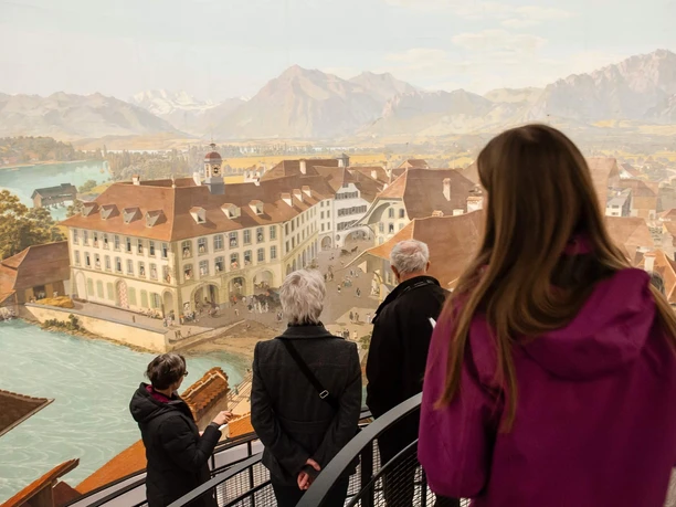 thun-panorama-wocher-innenansicht-gruppe-museen