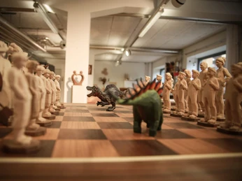 brienz-schule-fuer-holzbildhauerei-schach-figuren