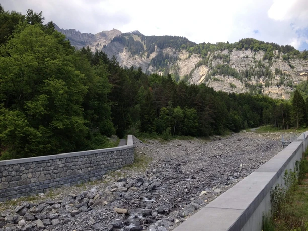brienz-glyssibach-fuehrung-sommer-ausgetrocknet