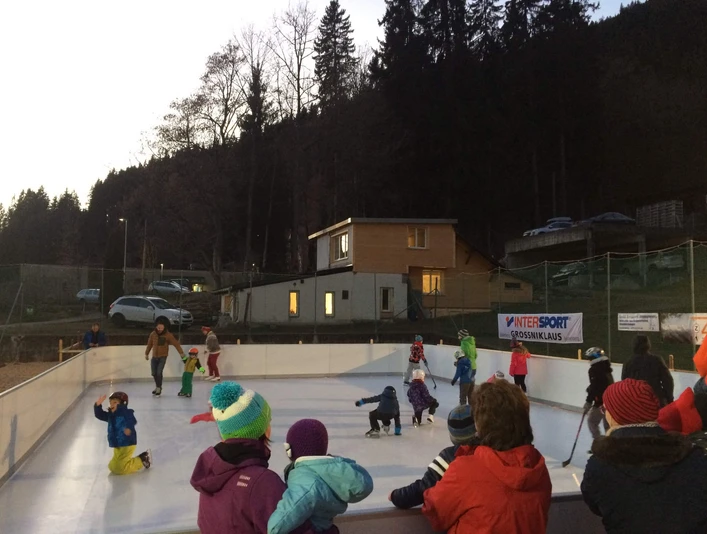 beatenberg-on-glice-schlittschuhfahren-winter