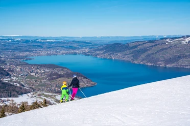 aeschi-skifahren-skigebiet-winter-winteraktivitaet