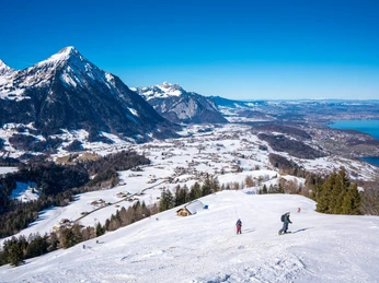 aeschi-skifahren-skigebiet-winter-wintersport