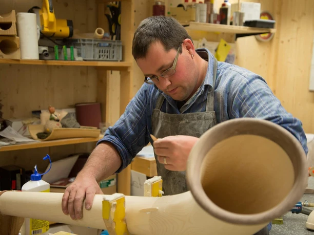 habkern-bernatone-alphornbau-heinz-alphorn-traditionelle-handwerke