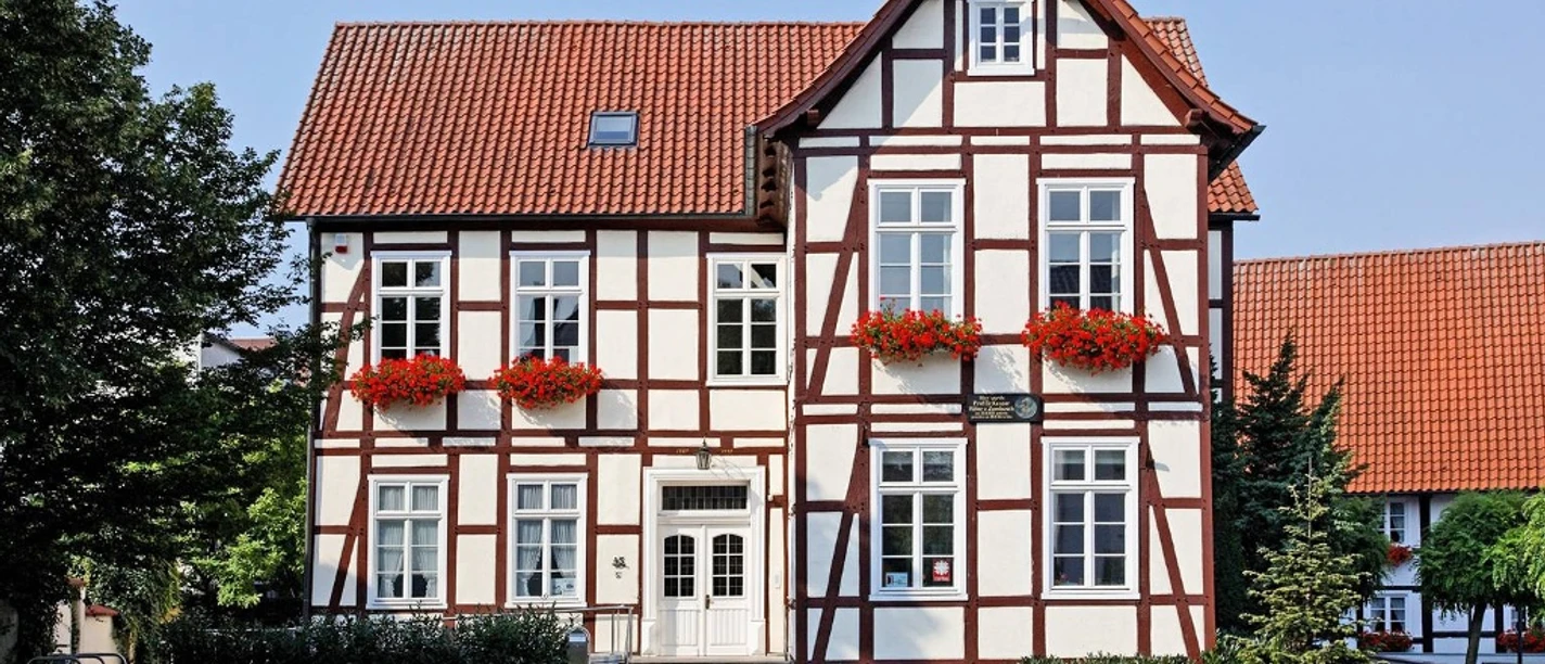 Caspar Ritter von Zumbusch-Museum Gebäudeansicht außen