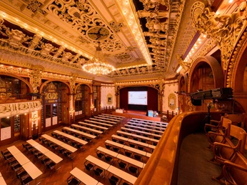 interlaken-kursaal-theatersaal-seminarbestuhlun