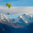 interlaken-twin-paragliding-berge-panorama-winter