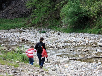 gunten-grillstelle-riedli-bach