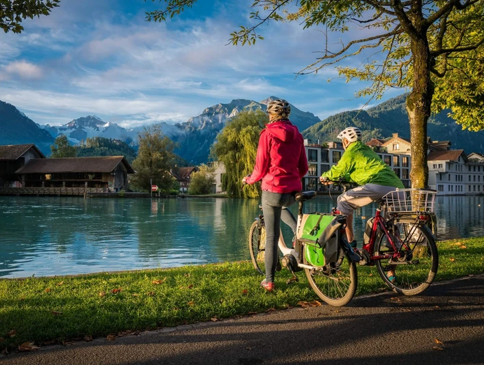 interlaken-flying-wheels-aare-fahrrad-tour-sommer
