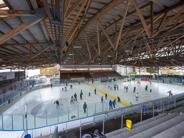 thun-kunsteisbahn-grabengut-eislaufen-wintersport-winter