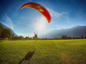 interlaken-paragliding-alpinair-interlaken-landung