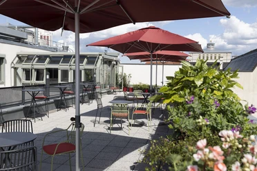 Conservatory and roof terrace of the event venue Lancaster University – presented by Leipzig Convention Bureau