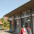 gunten-tourist-info-aussen-seite