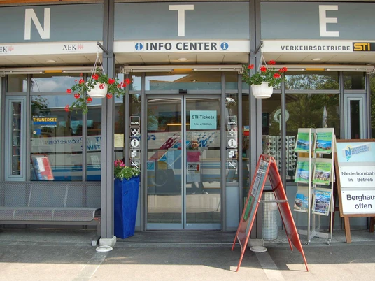 gunten-tourist-info-aussen-fassade