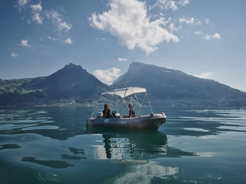 thunersee-motorboot-sonne-verdeck-wasser-sommer