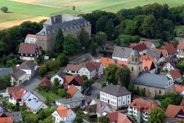 diemelstadt-rathaus-schloss