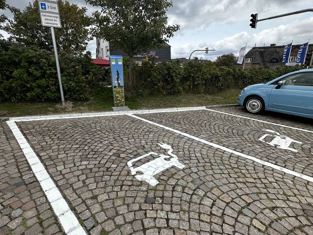 E-Tankstelle Zur Uwe-Düne 1