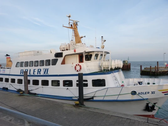 Adler VI im Lister Hafen Adler VI im Lister Hafen