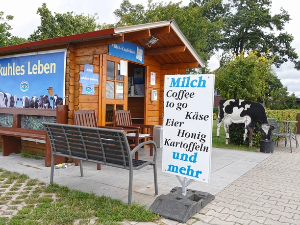 Landwirtschaftliche Route_Mäsker_Milchtankstelle_©BvdH_DSC00486
