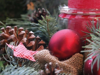 Weihnachtsausstellung in der Mehrzweckhalle Oey