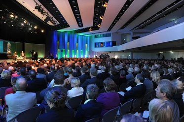 Europasaal in Reihenbestuhlung Europasaal in Reihenbestuhlung